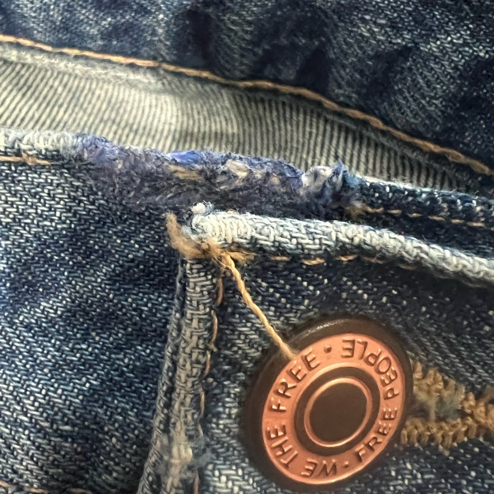 We The Free Ripple Wide Leg Crop Jeans unique design and frayed hems - Picture 8 of 8